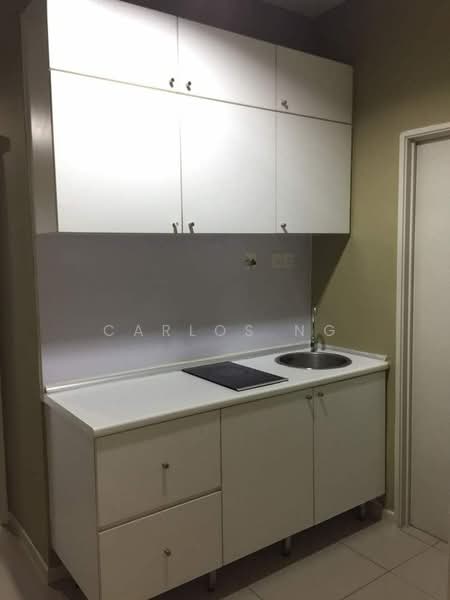 Servis Apartment untuk Disewa di Centrestage Designer Suite - Carlos Ng - Kitchen - PropertyGuru.com.my
