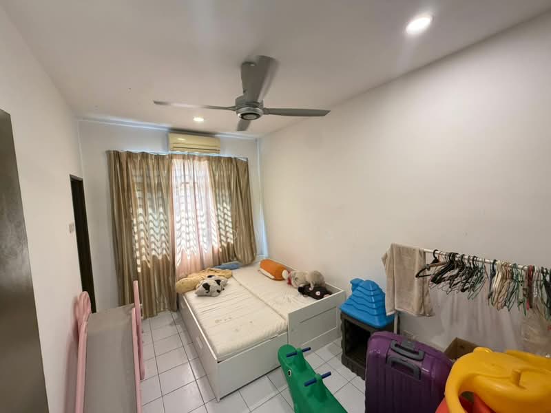 Rumah Teres 2 Tingkat untuk Dijual di Kota Emerald (Rawang) - Andy Yap - Bedroom - PropertyGuru.com.my