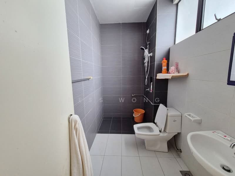 Apartment for Sale at Impian Senibong Apartment - Bess Wong - Bathroom - PropertyGuru.com.my