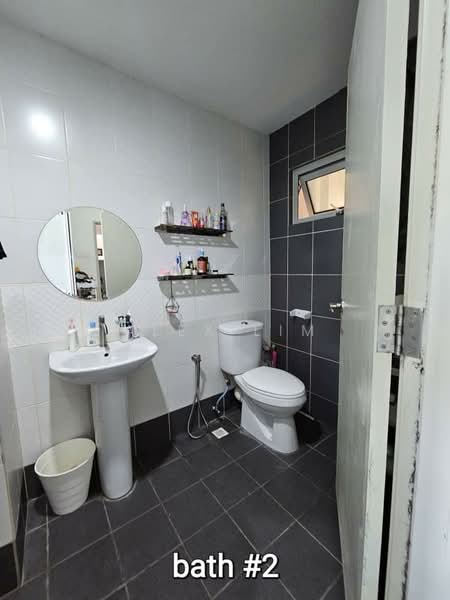 Condominium for Rent at 10 Island Resort - Alex Lim - Bathroom - PropertyGuru.com.my