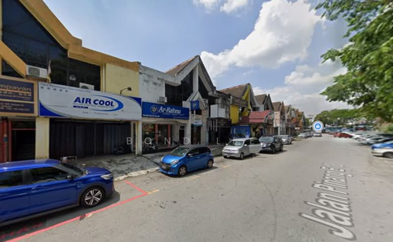 Shop for Rent in Seksyen 18 (Shah Alam) - Bond Lee - Exterior - PropertyGuru.com.my