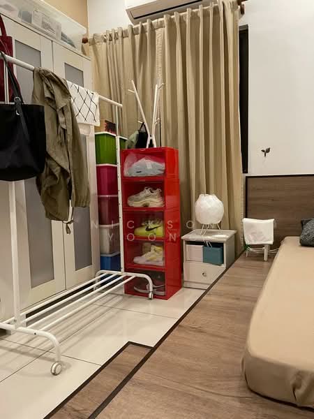 Kondominium untuk Dijual di Oasis 1 - Nickson Yoong - Bedroom - PropertyGuru.com.my