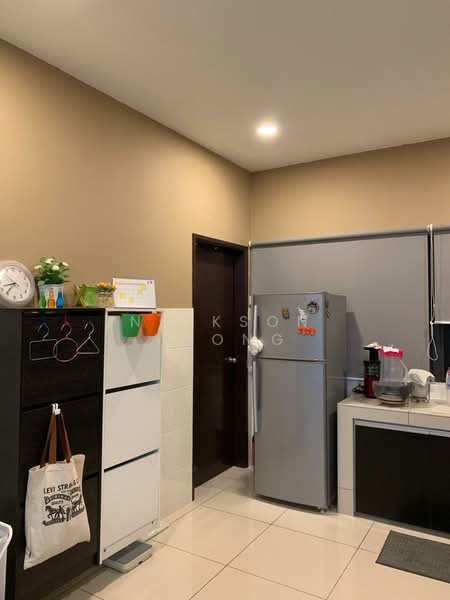 Kondominium untuk Dijual di Oasis 1 - Nickson Yoong - Kitchen - PropertyGuru.com.my