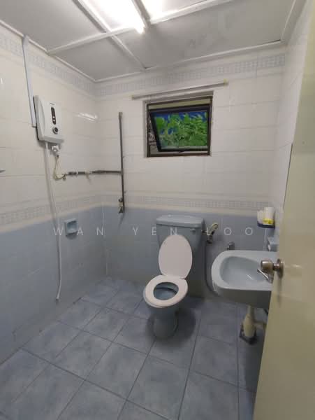 Condominium for Rent at Cypress Condominium - Wan Yen Loo - Bathroom - PropertyGuru.com.my