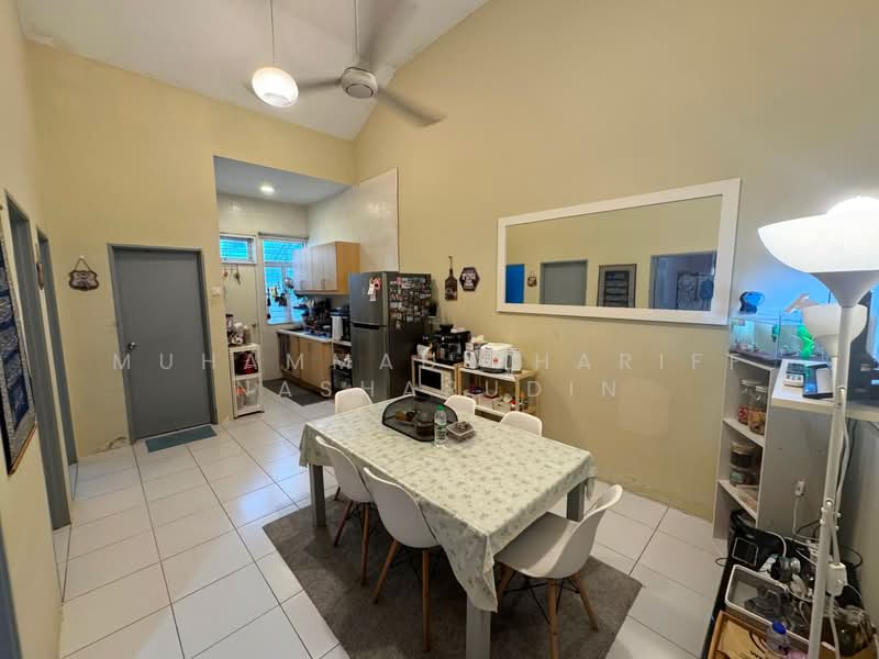 1-storey Terraced House for Sale in Bandar Saujana Putra (Tanjong Duabelas) - Muhammad Zhariff Nasharudin - Kitchen - PropertyGuru.com.my