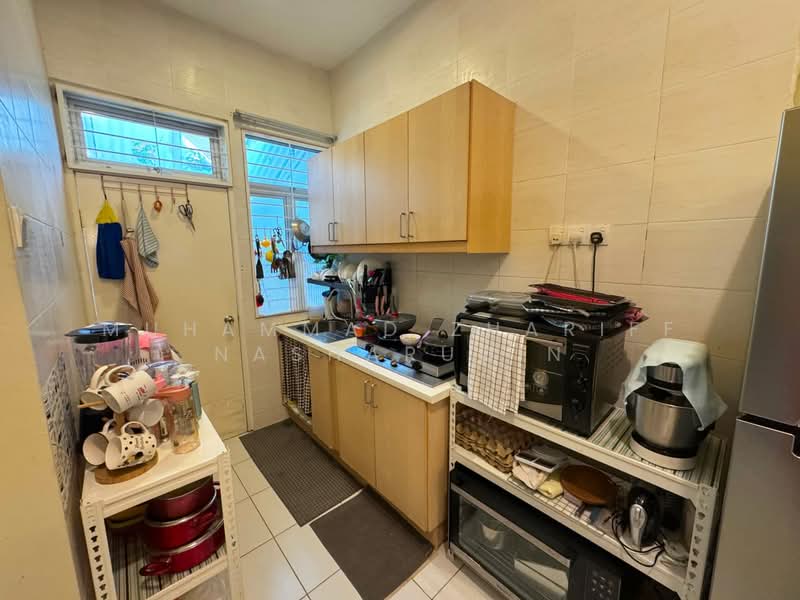 1-storey Terraced House for Sale in Bandar Saujana Putra (Tanjong Duabelas) - Muhammad Zhariff Nasharudin - Kitchen - PropertyGuru.com.my