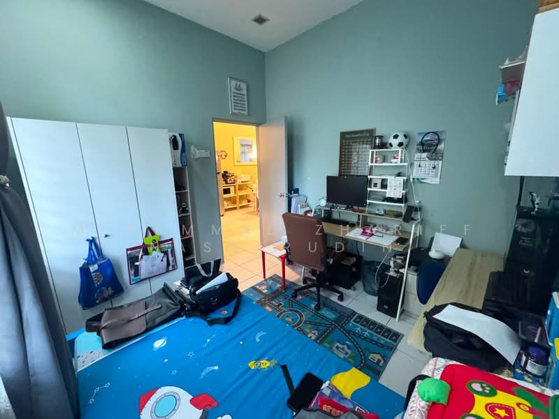 1-storey Terraced House for Sale in Bandar Saujana Putra (Tanjong Duabelas) - Muhammad Zhariff Nasharudin - Study - PropertyGuru.com.my