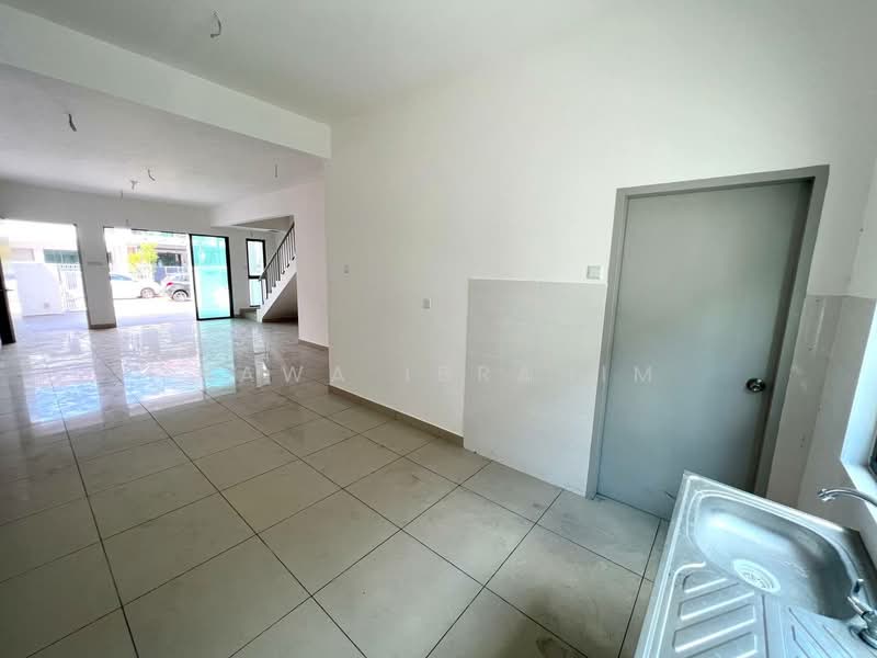 Rumah Teres 2 Tingkat untuk Dijual di Semenyih (Selangor) - Hawa Ibrahim - Living Room - PropertyGuru.com.my