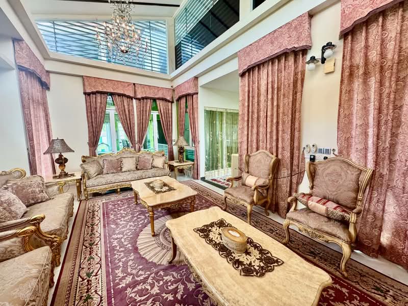 Rumah Banglo untuk Dijual di U8, Taman Bukit Jelutong (Shah Alam) - Shazwan CH - Living Room - PropertyGuru.com.my