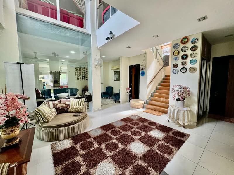 Rumah Banglo untuk Dijual di U8, Taman Bukit Jelutong (Shah Alam) - Shazwan CH - Living Room - PropertyGuru.com.my