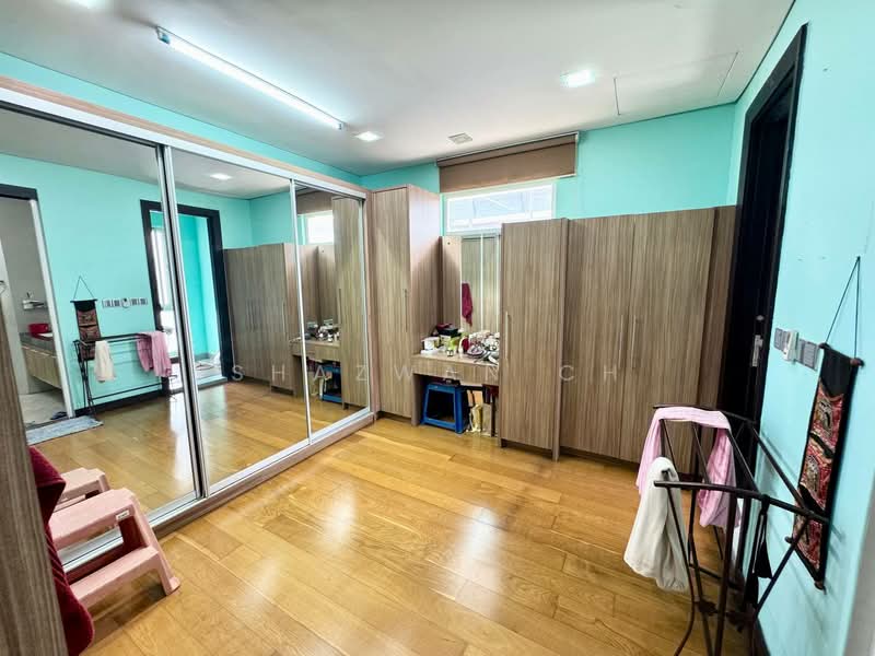 Rumah Banglo untuk Dijual di U8, Taman Bukit Jelutong (Shah Alam) - Shazwan CH - Bedroom - PropertyGuru.com.my