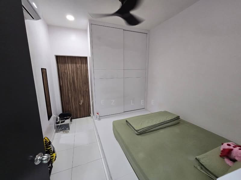 2-storey Terraced House for Sale in Taman Mutiara Rini (Skudai) - Jyez Lee - Bedroom - PropertyGuru.com.my