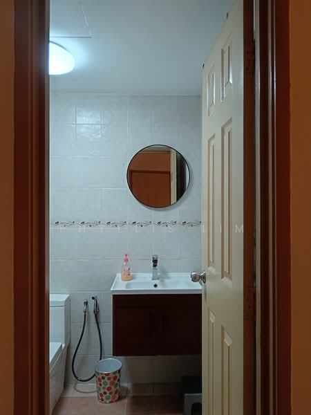 Condominium for Rent at Pelangi Astana - Phyllis Lim - Bathroom - PropertyGuru.com.my