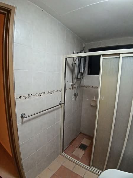 Condominium for Rent at Pelangi Astana - Phyllis Lim - Bathroom - PropertyGuru.com.my