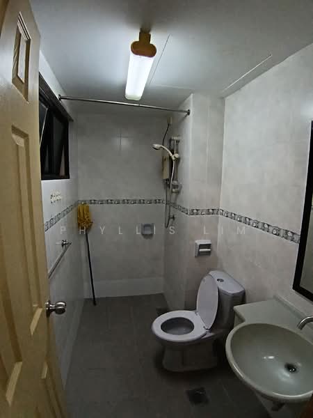 Condominium for Rent at Pelangi Astana - Phyllis Lim - Bathroom - PropertyGuru.com.my
