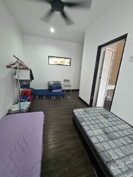 Semi-Detached House for Sale in Jalan Ipoh (Kuala Lumpur) - Jasemin Chia - Bedroom - PropertyGuru.com.my