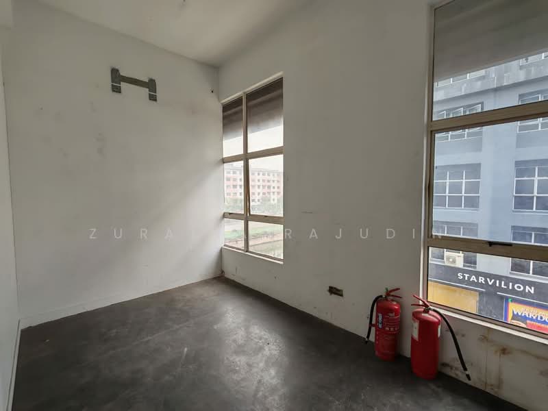 Kedai / Pejabat untuk Disewa di Seksyen 7 (Shah Alam) - Zuraina Rajudin - Interior - PropertyGuru.com.my