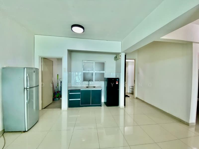Condominium for Rent at The Zest @ Kinrara 9 - Derrick Yeong - Kitchen - PropertyGuru.com.my