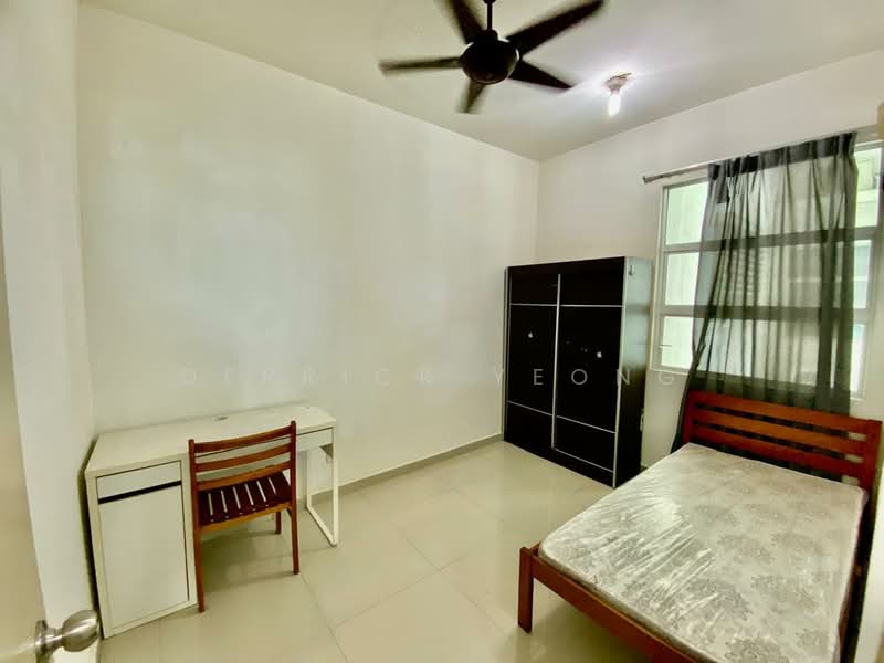 Condominium for Rent at The Zest @ Kinrara 9 - Derrick Yeong - Bedroom - PropertyGuru.com.my
