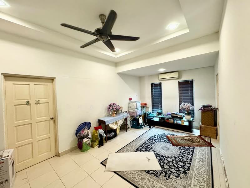 2-storey Terraced House for Sale in Taman Cahaya Alam (Shah Alam) - Shazwan CH - Living Room - PropertyGuru.com.my