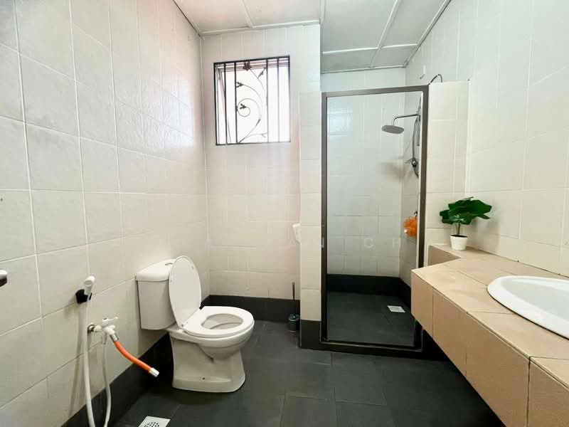 2-storey Terraced House for Sale in Alam Budiman (Shah Alam) - Shazwan CH - Bathroom - PropertyGuru.com.my