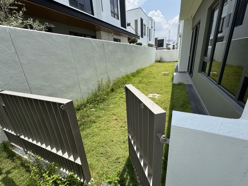 Semi-Detached House for Sale in Bandar Gamuda Gardens (Rawang) - Chris See - Exterior - PropertyGuru.com.my