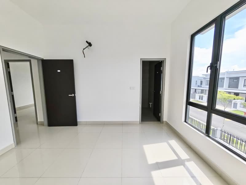 Cluster House for Sale in Taman Glenmarie (Johor Bahru) - Yik Tat - PropertyGuru.com.my