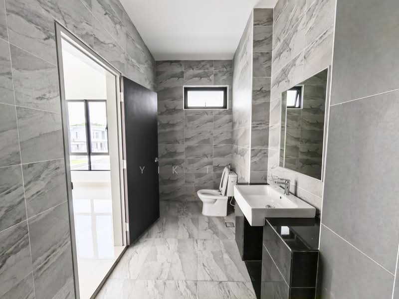 Cluster House for Sale in Taman Glenmarie (Johor Bahru) - Yik Tat - PropertyGuru.com.my