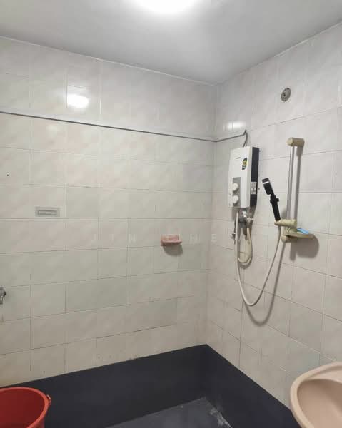 1-storey Terraced House for Rent in Johor Bahru (Johor) - Jin Chew - Bathroom - PropertyGuru.com.my