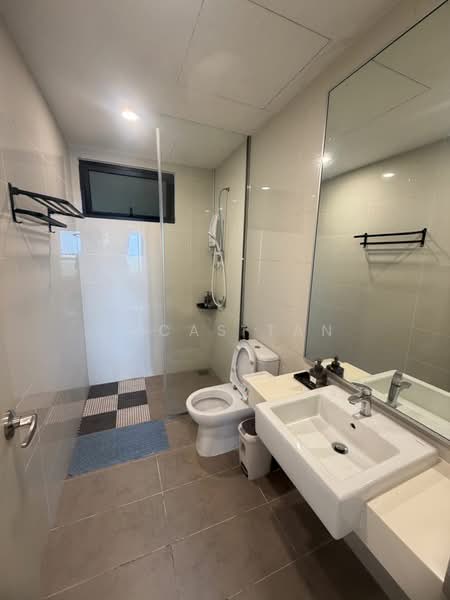 Servis Apartment untuk Disewa di Southkey Mosaic - Lucas Tan - Bathroom - PropertyGuru.com.my