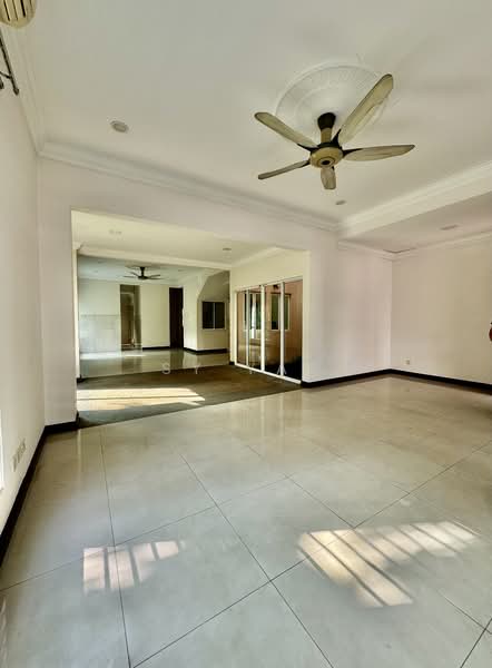 3-storey Terraced House for Rent in Desa Parkcity (Kuala Lumpur) - SY YAP - Living Room - PropertyGuru.com.my