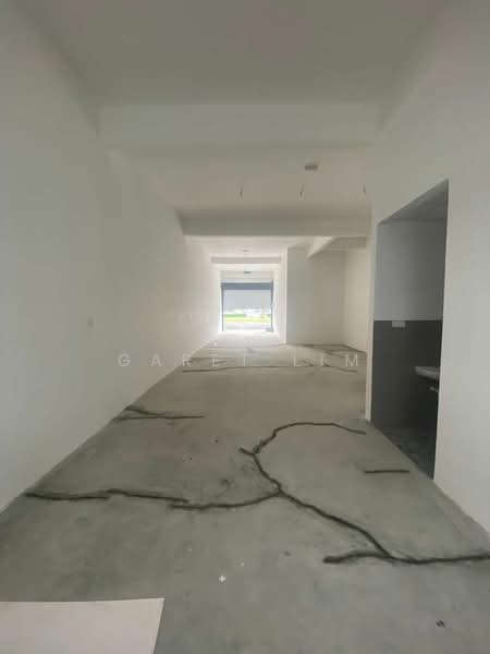 Shop for Rent in Austin Crest (Johor Bahru) - Garet Lim - Interior - PropertyGuru.com.my