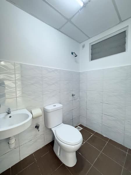Service Residence for Sale at Sentrovue - Norazrein Abdul Raman - Bathroom - PropertyGuru.com.my