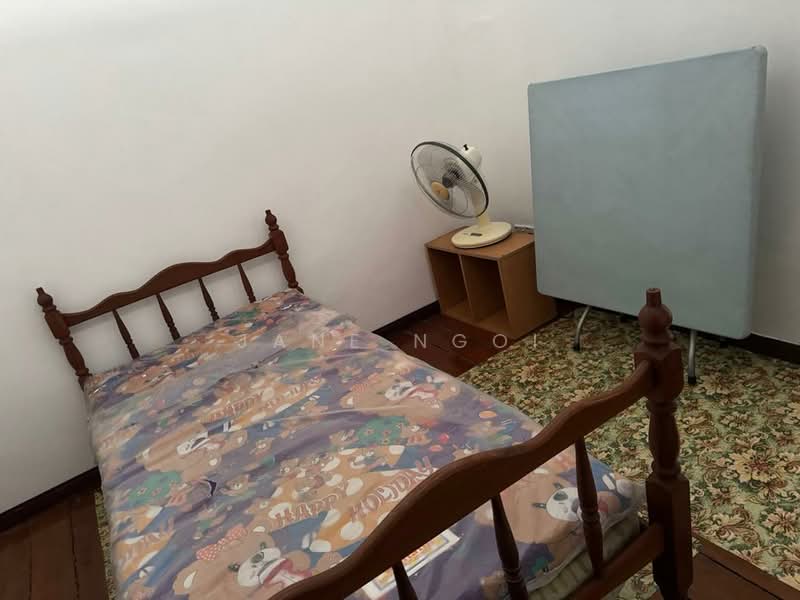 1.5-storey Terraced House for Rent in Taman Molek (Johor Bahru) - Jane Ngoi - Bedroom - PropertyGuru.com.my