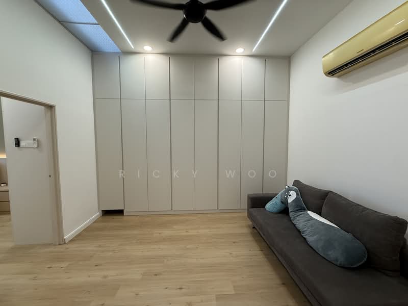 Rumah Teres 2 Tingkat untuk Dijual di Taman Sutera Utama (Skudai) - Ricky Woo - Living Room - PropertyGuru.com.my