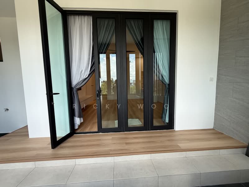 Rumah Teres 2 Tingkat untuk Dijual di Taman Sutera Utama (Skudai) - Ricky Woo - Balcony - PropertyGuru.com.my