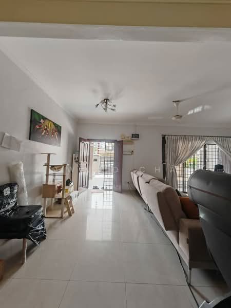 2-storey Terraced House for Sale in Sungai Buloh (Selangor) - Edward Chai - Living Room - PropertyGuru.com.my