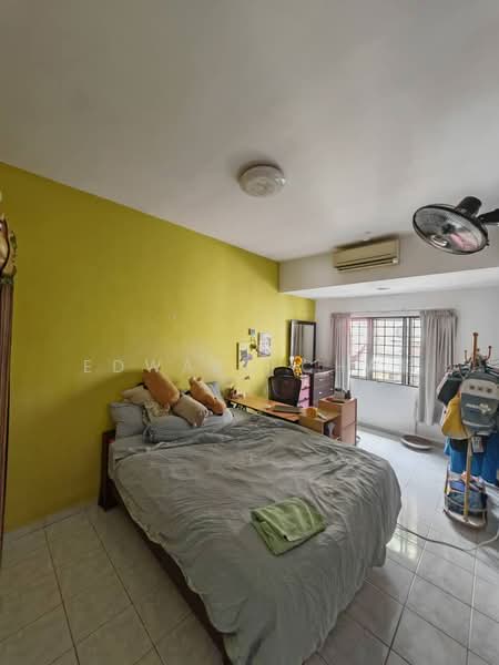 2-storey Terraced House for Sale in Sungai Buloh (Selangor) - Edward Chai - Bedroom - PropertyGuru.com.my