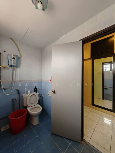 2-storey Terraced House for Sale in Sungai Buloh (Selangor) - Edward Chai - Bathroom - PropertyGuru.com.my