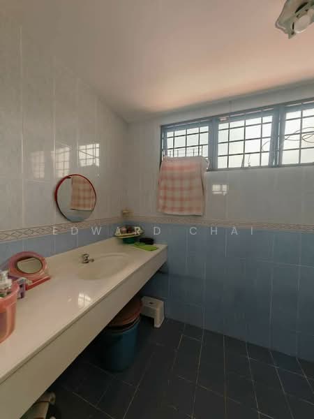 2-storey Terraced House for Sale in Sungai Buloh (Selangor) - Edward Chai - Bathroom - PropertyGuru.com.my