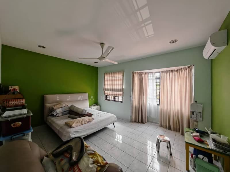 2-storey Terraced House for Sale in Sungai Buloh (Selangor) - Edward Chai - Bedroom - PropertyGuru.com.my