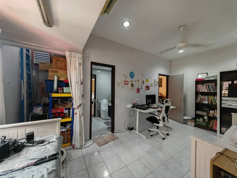 2-storey Terraced House for Sale in Sungai Buloh (Selangor) - Edward Chai - Study - PropertyGuru.com.my