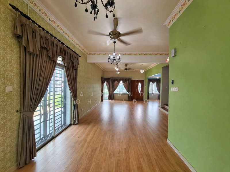 Semi-Detached House for Sale in Johor Bahru (Johor) - Haji Andy Mohamadon - Living Room - PropertyGuru.com.my