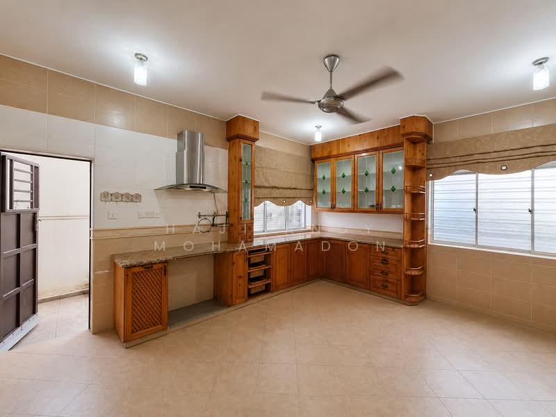 Semi-Detached House for Sale in Johor Bahru (Johor) - Haji Andy Mohamadon - Kitchen - PropertyGuru.com.my