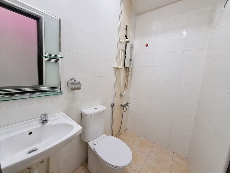 Semi-Detached House for Sale in Johor Bahru (Johor) - Haji Andy Mohamadon - Bathroom - PropertyGuru.com.my