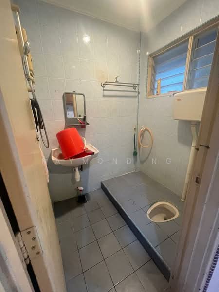 Rumah Teres 2 Tingkat untuk Dijual di Taman Permai (Seremban) - Raymond Ng - Bathroom - PropertyGuru.com.my