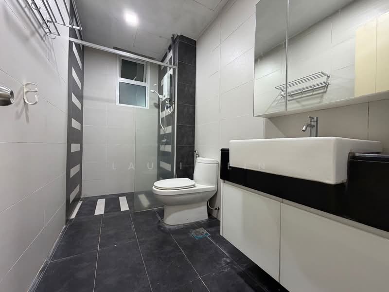 Apartment for Rent at Central Residence @ Sungai Besi - Lau Ia Ein - Bathroom - PropertyGuru.com.my