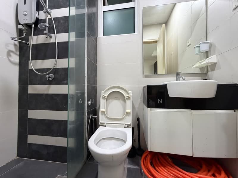 Apartment for Rent at Central Residence @ Sungai Besi - Lau Ia Ein - Bathroom - PropertyGuru.com.my
