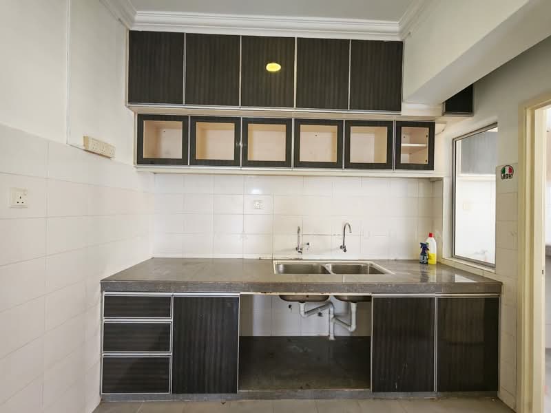 Servis Apartment untuk Dijual di Suri Puteri - Zuraina Rajudin - Kitchen - PropertyGuru.com.my