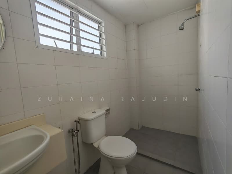 Servis Apartment untuk Dijual di Suri Puteri - Zuraina Rajudin - Bathroom - PropertyGuru.com.my